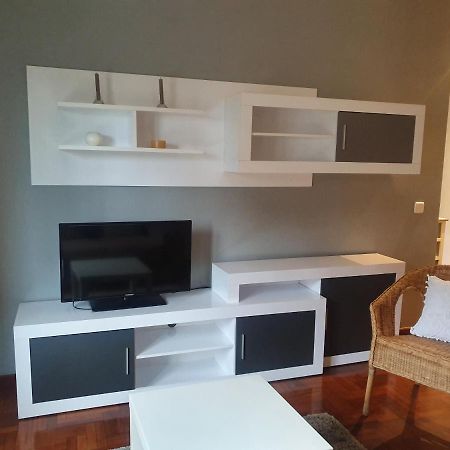 Casco Historico- Vivienda De 2 Habitaciones Con Parking Oviedo Eksteriør billede