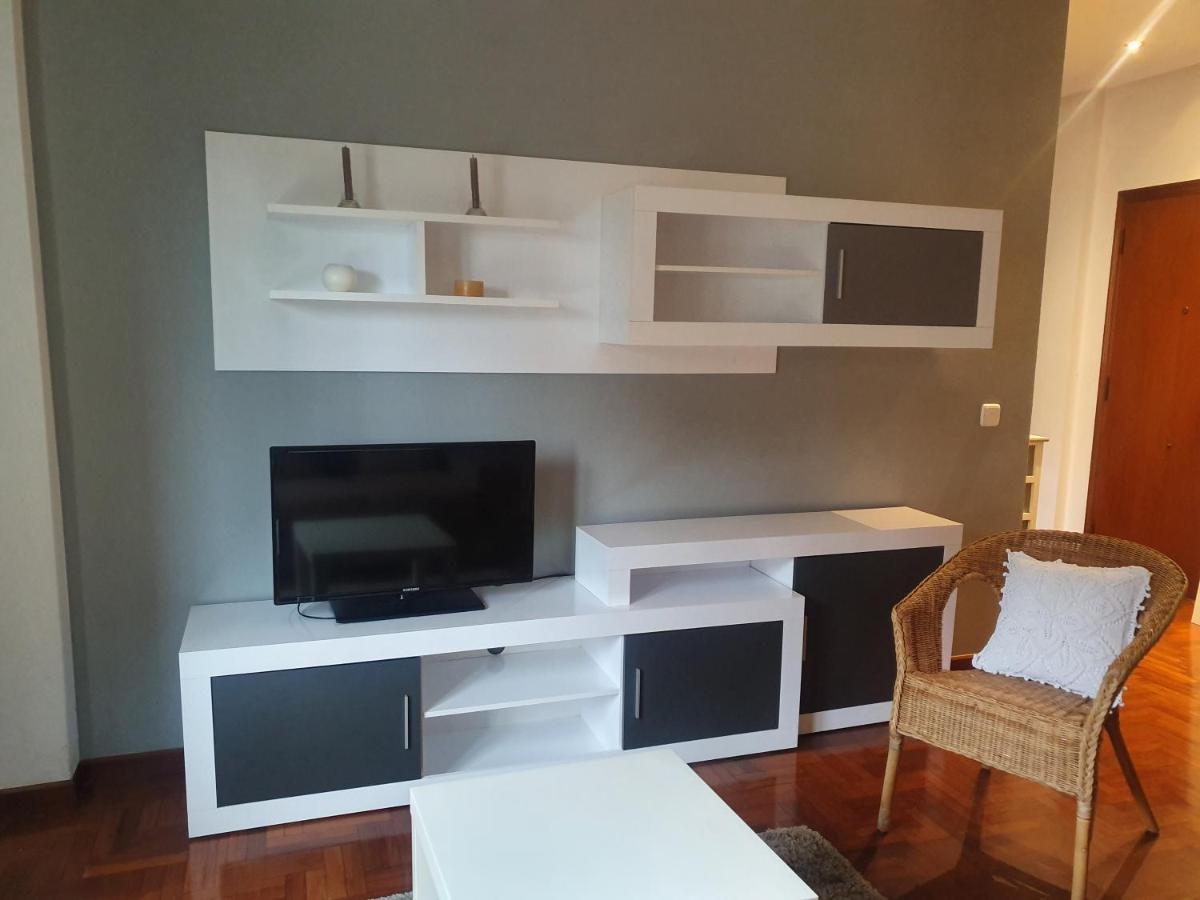 Casco Historico- Vivienda De 2 Habitaciones Con Parking Oviedo Eksteriør billede
